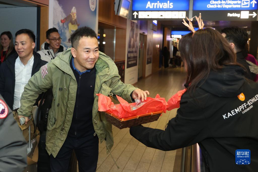 中国卢森堡首条直飞客运航线开通(图2)