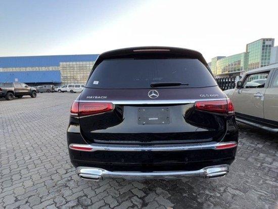豪华商务2023款迈巴赫GLS600 210多万就能开走(图3)