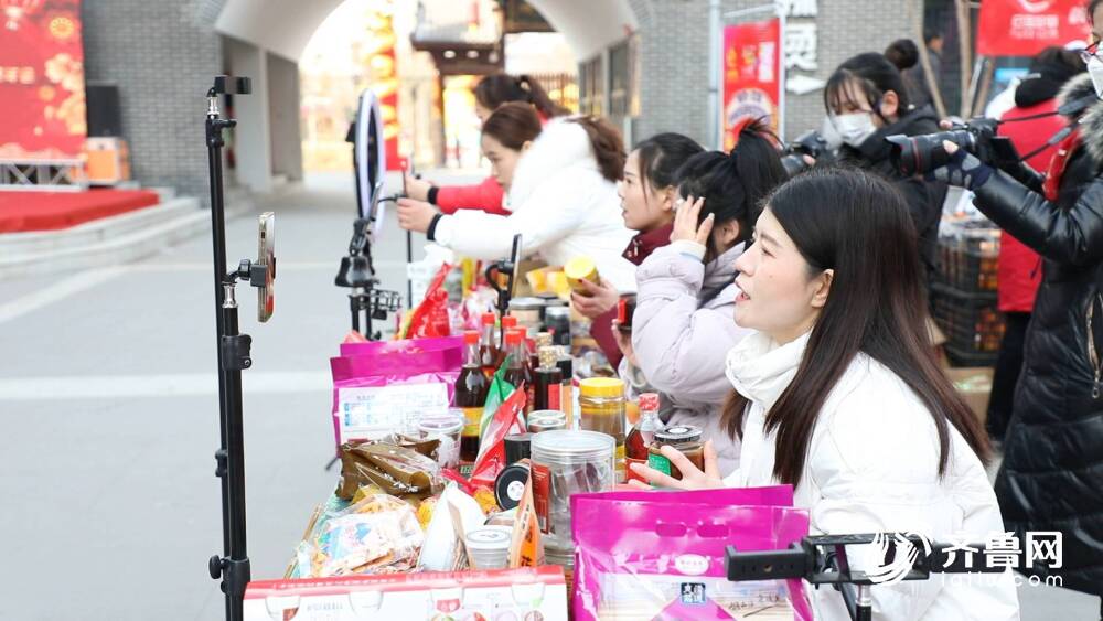 商务视线丨山东商务：着力发展新业态新模式 2023年线上消费快速增长(图4)