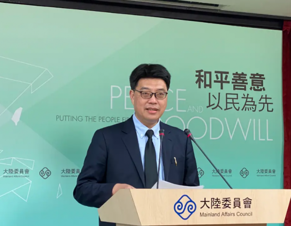国防部发战争警告不到24小时大陆加速“穷台”岛内一片哀嚎(图4)